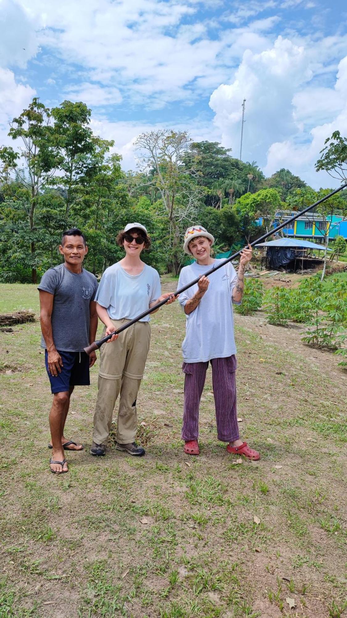 Hospedaje Y Tours Reina Arriera Amazonas Colombia Macedonia المظهر الخارجي الصورة